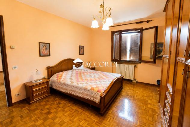 BIFAMILIARE di 10 vani e di 340 mq (GIAVERA DEL MONTELLO) rif. PE20 - Foto 11