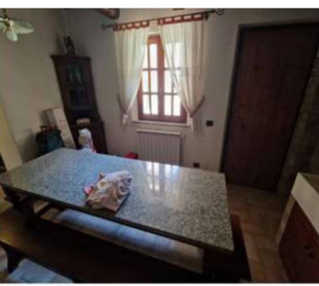 Immobile in asta di 309 m² con più di 5 locali e box auto in vendita a Gualdo Tadino - Foto 9