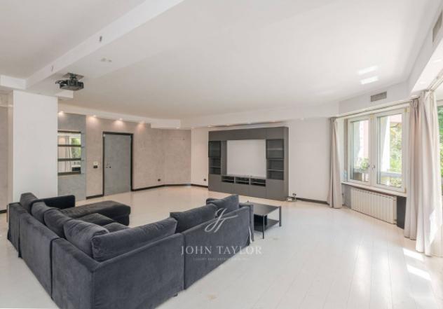 Appartamento di 300 m² con 5 locali e box auto doppio in vendita a Milano - Foto 6