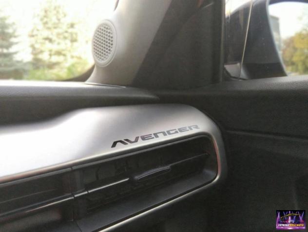 JEEP - Avenger - 1.2 Turbo 100 CV Summit - Foto 9