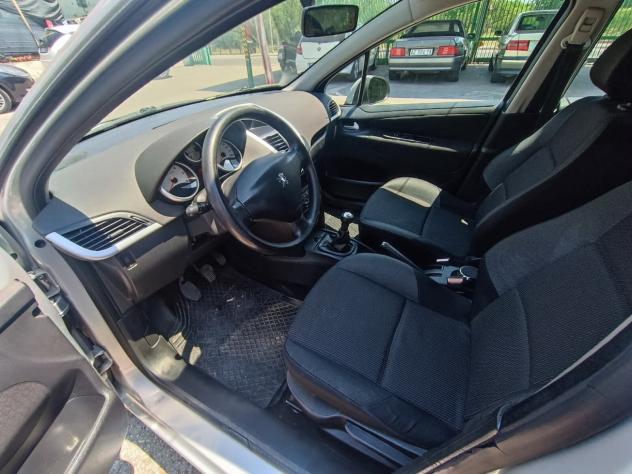 Peugeot 207 1.4 HDi 70CV 5p. Active - Foto 6