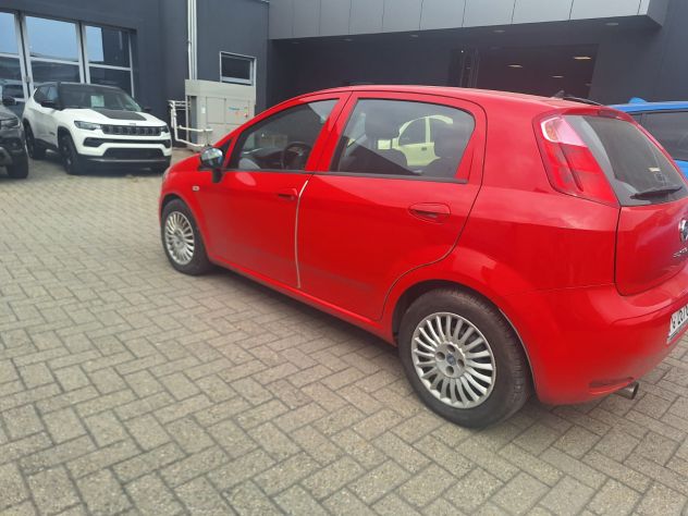 FIAT PUNTO 4A SERIE anno 2016 - Foto 5