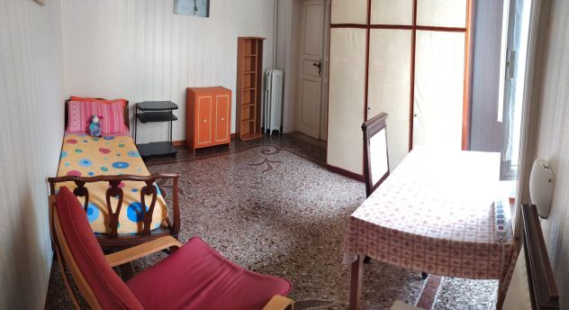 PRIVATO affitta camere a studentesse 340 euro - Foto 8