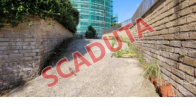 Immobile in asta di 333 m² con più di 5 locali in vendita a Anzio