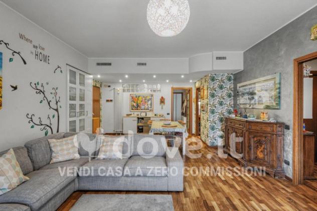 Appartamento di 139 m² con 4 locali e box auto in vendita a Bussero - Foto 2