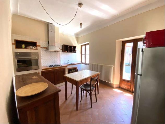 V000440 - CASA ANTICA CON TERRAZZO E CANTINA - Foto 7