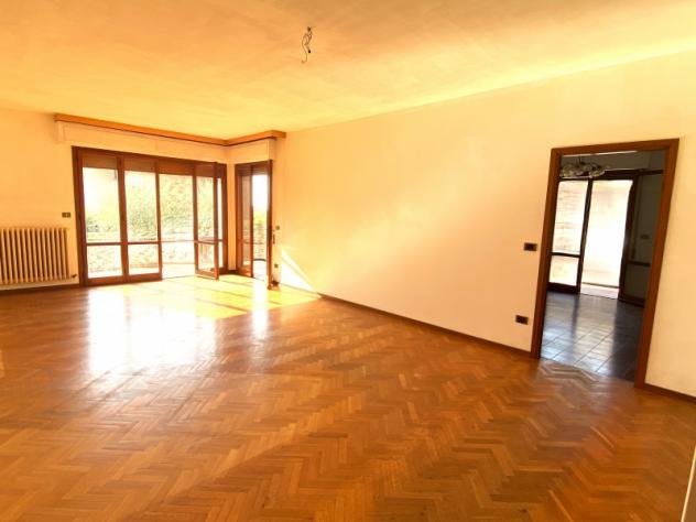 Elegante, panoramico appartamento posto in zona di pregio. - Foto 3
