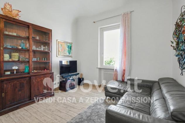 Casa indipendente di 260 m² con più di 5 locali e posto auto in vendita a Piacenza - Foto 4