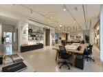 Immobile di 435 m² con più di 5 locali in affitto a Milano