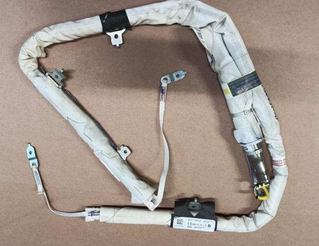 AIR-BAG A TENDINA DX 999-U1304565 Carrozzeria  Sicurezza  Airbag  Air-bag a tendina dx. JEEP - RENEGADE - 01-10-2014 - 01-06-2018
