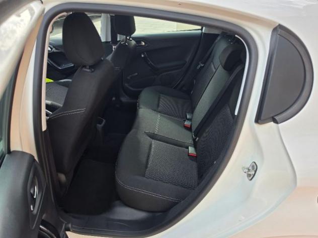 PEUGEOT 208 1.4 8V HDi 68CV 5p. Business rif. 23831051 - Foto 9