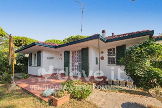 Villa di 93 m² con 4 locali e posto auto in vendita a Comacchio