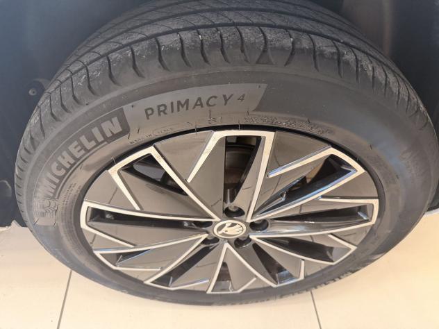 Škoda Kamiq 1.0 TSI 95cv BLACK DOTS - Foto 7