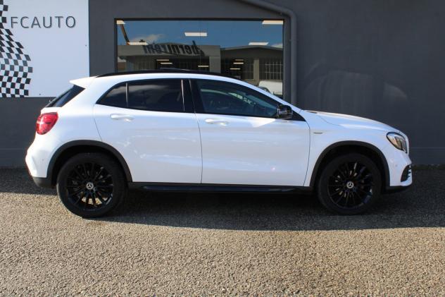 Mercedes-benz GLA 200 GLA 200 d Automatic 4Matic Premium - OK NEOPATENTATI - Foto 4