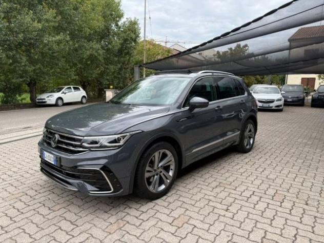 VOLKSWAGEN Tiguan 2.0 TDI 150 CV SCR DSG R-Line PANORAMA rif. 22823490 - Foto 2