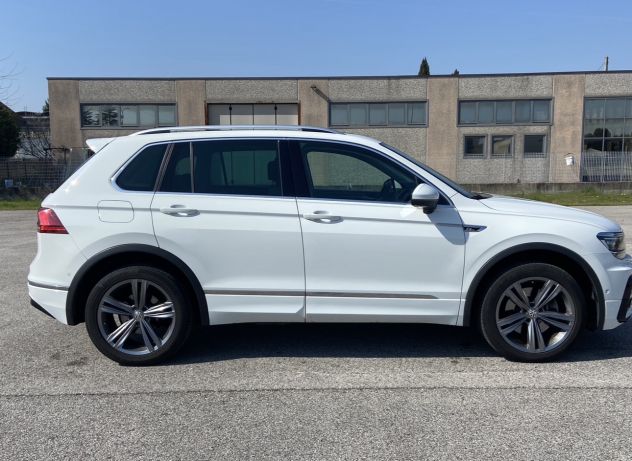 Volkswagen Tiguan 2.0 TDI 190 CV DSG 4Motion R-Line - Foto 4