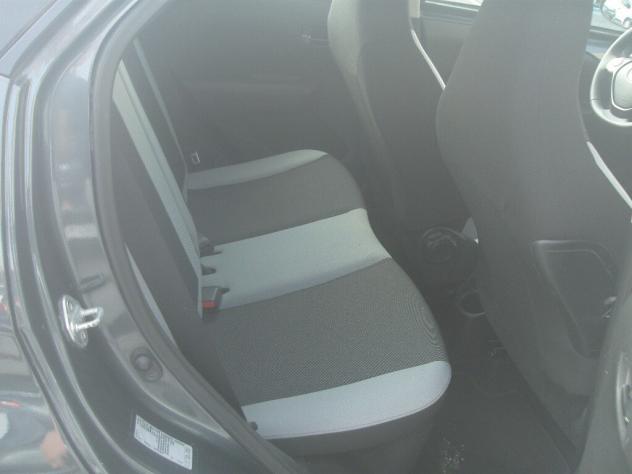 Toyota Aygo 1.0 VVT-i 69 CV 5 porte x-cool - Foto 9