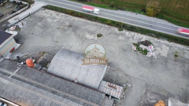 Immobile di 993 m² in vendita a Bosco Marengo
