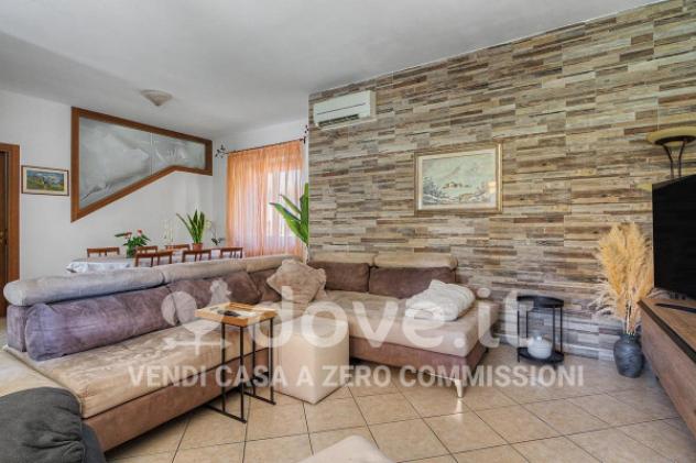 Villa di 200 m² con 5 locali in vendita a Locate Varesino - Foto 5