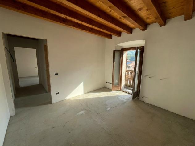 Trilocale ristrutturato con balcone nel cuore di Zogno -- Poscante - Foto 14