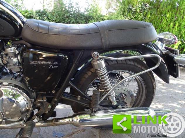 TRIUMPH Bonneville T100 Black/White rif. 23931436 - Foto 7
