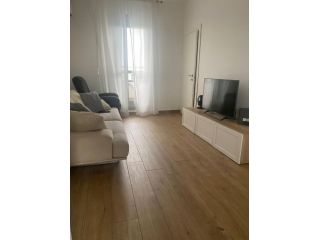 Affittasi Trilocale zona Famagosta / barona 85 mq