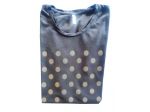 T-shirt casual nera con fantasia a pois, tg. S