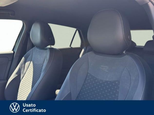 VOLKSWAGEN T-Roc 1.5 etsi r-line 150cv dsg rif. 23877442 - Foto 9
