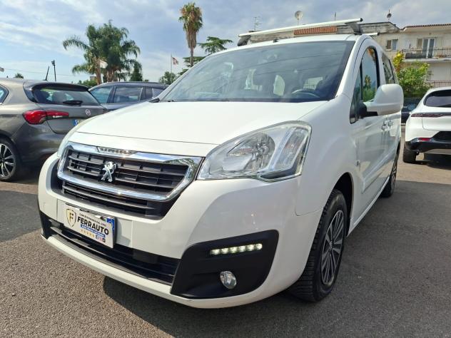 Peugeot Partner Tepee Mix BlueHDi 120 S&S Active - Foto 2
