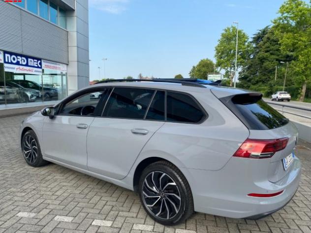 VOLKSWAGEN Golf Variant 2.0 TDI SCR DSG Life rif. 23927002 - Foto 6