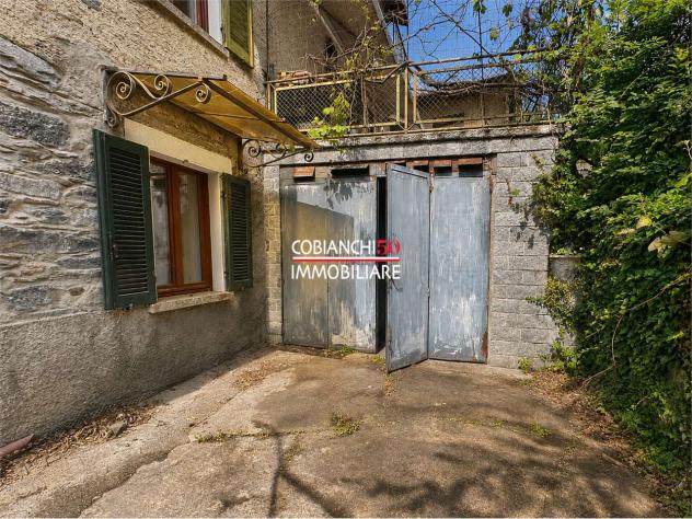 V000862 - BEE , PALAZZO COMPOSTO DA TRE APPARTAMENTI CON GIARDINO E VISTA - Foto 12