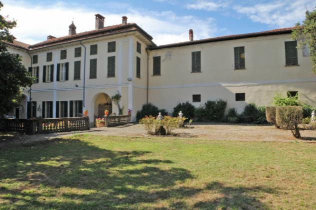 Palazzo / Stabile di 1525 m² con più di 5 locali in vendita a Sizzano - Foto 2