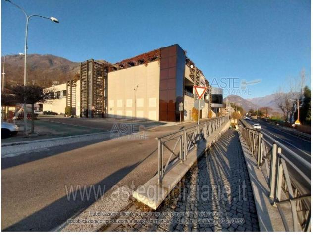 IMMOBILI-IMMOBILE COMMERCIALE-Baveno