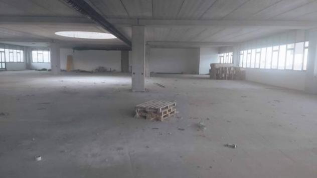 Capannone / Fondo in vendita a Civitanova Marche - Foto 3