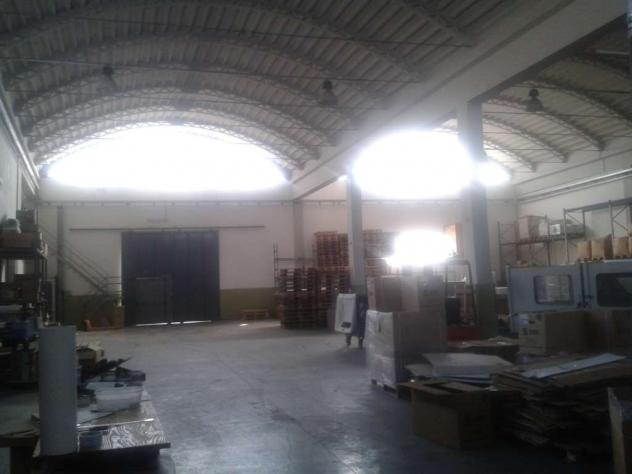 V976 - In vendita a Marsala locali artigian.-industriali