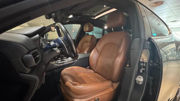 MASERATI LEVANTE 350CV 3.0B - 2018 - Foto 10