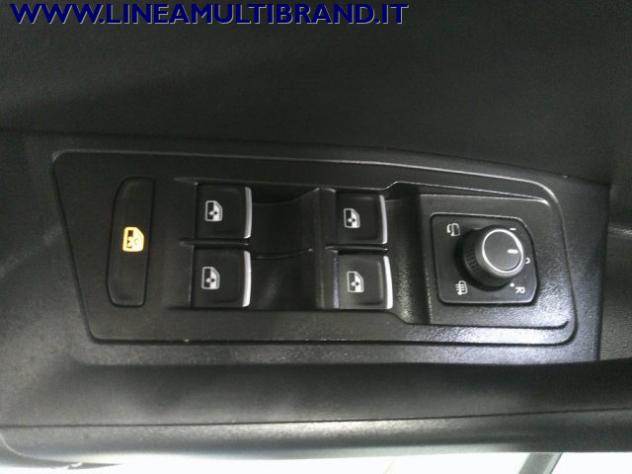 VOLKSWAGEN T-Roc 10 TSI R-Line Parcheggio Automatico Sedili Riscal. rif. 24063930 - Foto 9
