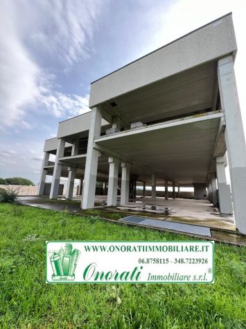 A-965 GUIDONIA, ZONA INDUSTRIALE Capannone mq 4700
