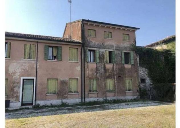 Immobile in asta di 416 m² con più di 5 locali e box auto in vendita a Cittadella - Foto 2