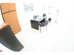 Studio attrezzato elegante incluso posto auto