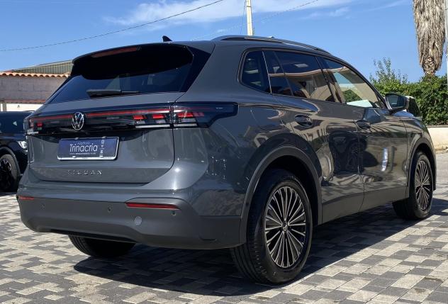 Volkswagen Tiguan Life 2.0 TDI 150CV DSG Tetto - Foto 4