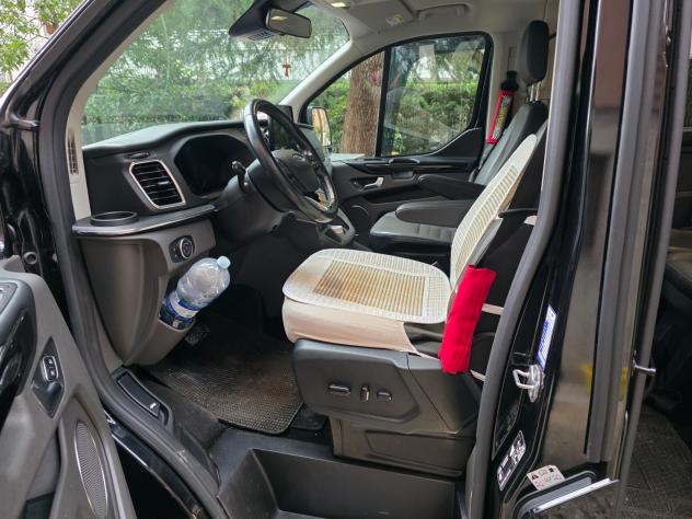 Ford Tourneo Custom ibrido plugin UNICO interni pelle perfetto 8 posti - Foto 9
