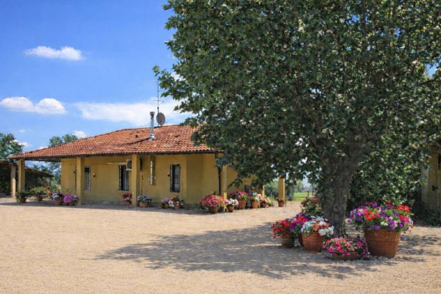 Complesso immobiliare adibito ad Azienda Agricola con Centro Ippico - Foto 3