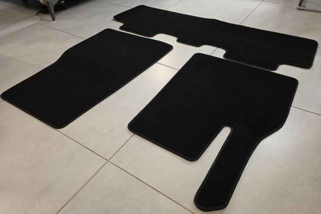 per Model Y Juniper Tappetini interni in moquette originali di prima dotazione - Foto 4