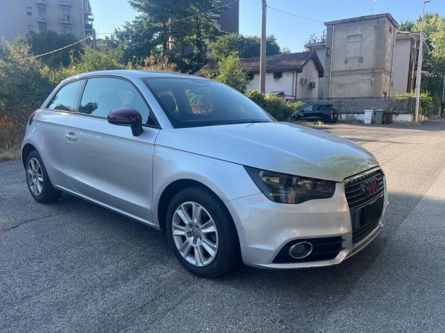 Audi A1 1.2 TFSI Attraction - Foto 4