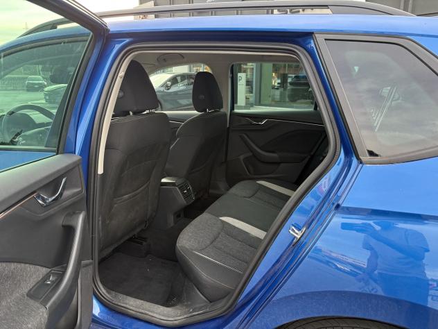 Škoda Kamiq Kamiq 1.0 tsi Black Dots 95cv - Foto 10