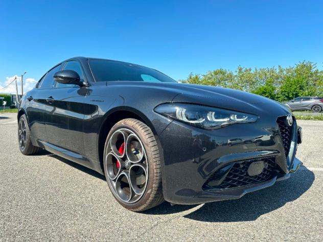 ALFA ROMEO Giulia (2016) Giulia 2.0 Turbo 280 CV AT8 AWD Q4 Competizione - Foto 2