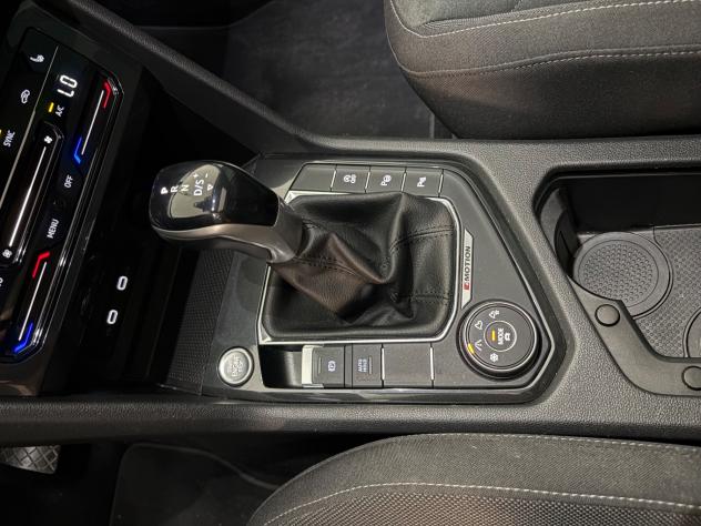 Volkswagen Tiguan 150cv DSG 4MOTION Elegance - Foto 9