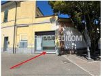 Negozi, botteghe in vendita a Sale - Rif. 4563158