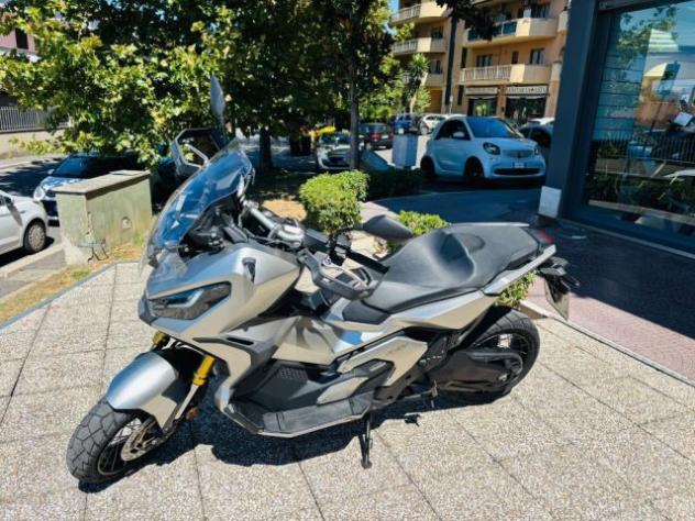 HONDA X-ADV 750 TUTTO INCLUSO ANCHE PASSAGGIO! MINI RATE rif. 24230627 - Foto 9